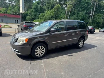2016 Chrysler Town & Country Touring 121.2" WB - miniatura 8