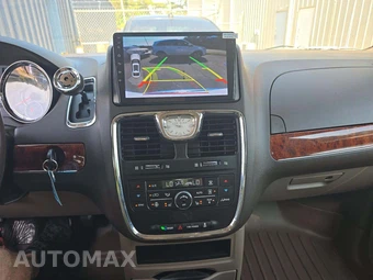 2016 Chrysler Town & Country Touring 121.2" WB - miniatura 10
