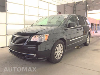 2016 Chrysler Town & Country Touring 121.2" WB