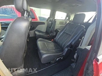 2016 Chrysler Town & Country Touring 121.2" WB – miniatura 13