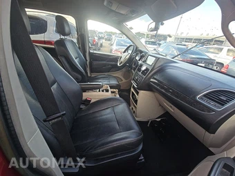 2016 Chrysler Town & Country Touring 121.2" WB – miniatura 8