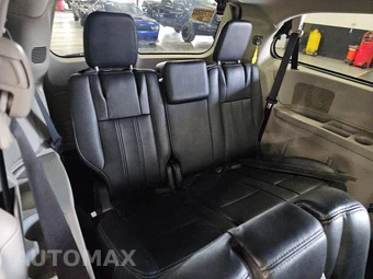 2016 Chrysler Town & Country Touring 121.2" WB - miniatura 14