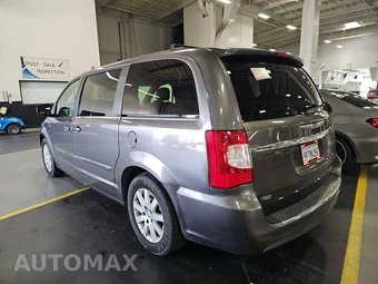 2016 Chrysler Town & Country Touring 121.2" WB - miniatura 6