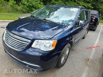 2016 Chrysler Town & Country Touring L Anniversary Edition 121.2" WB