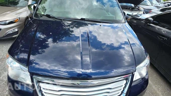 2016 Chrysler Town & Country Touring L Anniversary Edition 121.2" WB – miniatura 21