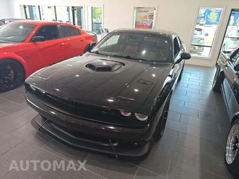 2016 Dodge Challenger 392 HEMI Scat Pack Shaker