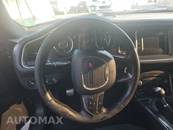 2016 Dodge Challenger R/T – miniatura 10