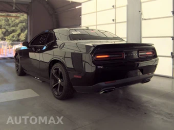 2016 Dodge Challenger R/T – miniatura 6