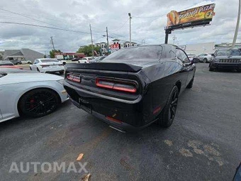 2016 Dodge Challenger R/T – miniatura 3