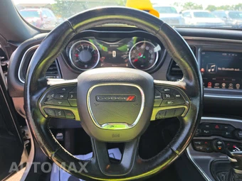 2016 Dodge Challenger R/T – miniatura 10
