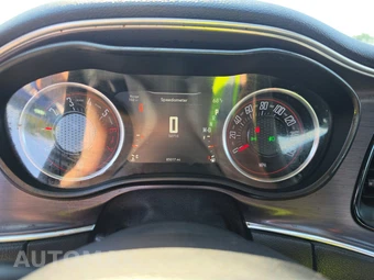 2016 Dodge Challenger R/T – miniatura 12
