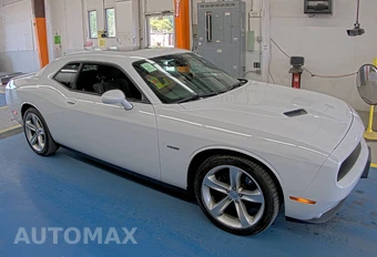 2016 Dodge Challenger R/T – miniatura 3