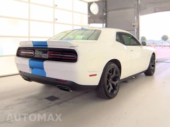 2016 Dodge Challenger R/T Plus - miniatura 4