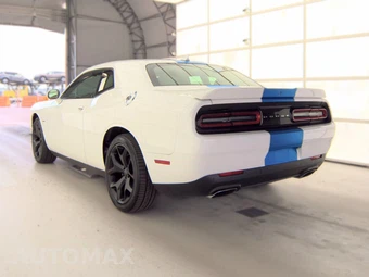2016 Dodge Challenger R/T Plus - miniatura 6