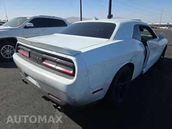 2016 Dodge Challenger R/T Plus – miniatura 4