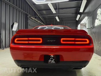 2016 Dodge Challenger SRT 392 - miniatura 9