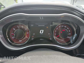 2016 Dodge Challenger SRT Hellcat - miniatura 9