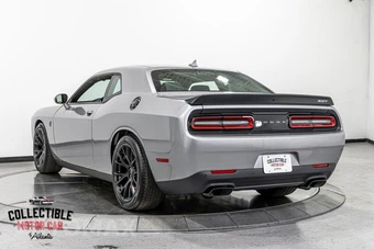 2016 Dodge Challenger SRT Hellcat - miniatura 17