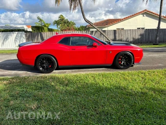 2016 Dodge Challenger SRT Hellcat - miniatura 4