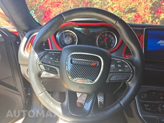 2016 Dodge Challenger SXT – miniatura 10