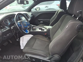 2016 Dodge Challenger SXT – miniatura 7