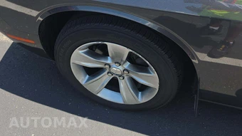 2016 Dodge Challenger SXT – miniatura 33