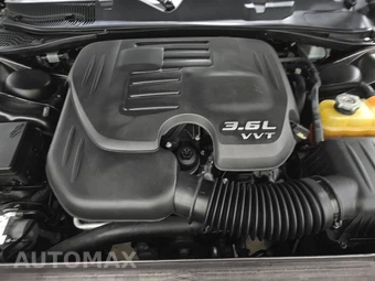 2016 Dodge Challenger SXT - miniatura 15