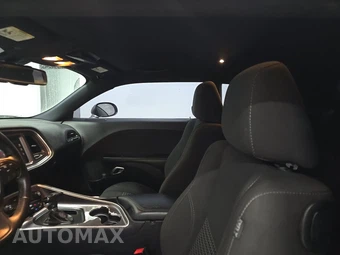 2016 Dodge Challenger SXT - miniatura 18