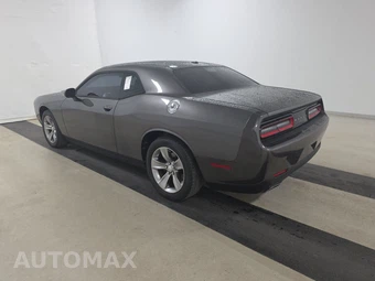 2016 Dodge Challenger SXT - miniatura 6