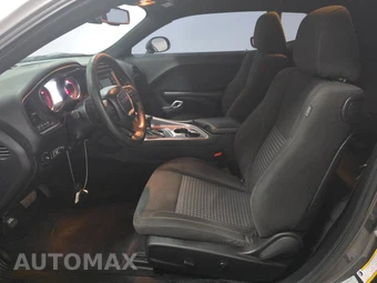2016 Dodge Challenger SXT - miniatura 7