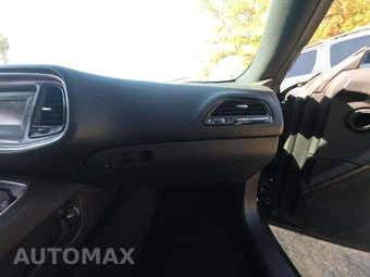 2016 Dodge Challenger SXT - miniatura 15