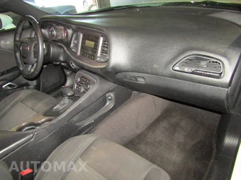 2016 Dodge Challenger SXT – miniatura 14