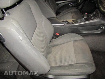 2016 Dodge Challenger SXT – miniatura 15