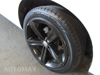 2016 Dodge Challenger SXT – miniatura 17