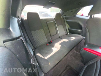 2016 Dodge Challenger SXT – miniatura 15