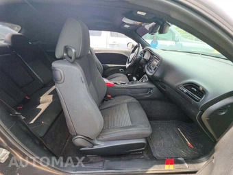 2016 Dodge Challenger SXT – miniatura 17