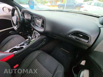 2016 Dodge Challenger SXT – miniatura 18