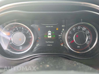 2016 Dodge Challenger SXT – miniatura 9