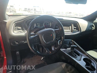 2016 Dodge Challenger SXT - miniatura 11