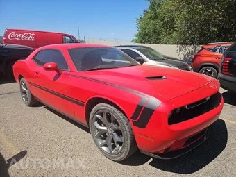 2016 Dodge Challenger SXT - miniatura 3