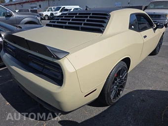 2016 Dodge Challenger SXT Plus - miniatura 4