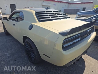 2016 Dodge Challenger SXT Plus - miniatura 6