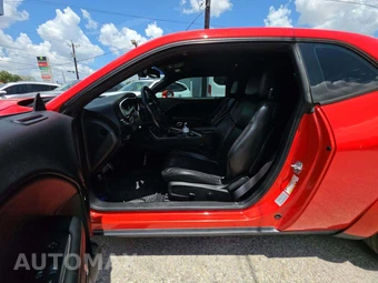 2016 Dodge Challenger SXT Plus – miniatura 3