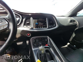 2016 Dodge Challenger SXT Plus – miniatura 7