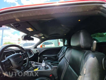 2016 Dodge Challenger SXT Plus – miniatura 8