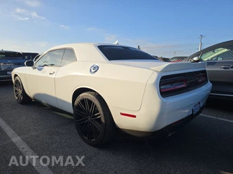 2016 Dodge Challenger SXT Plus – miniatura 6