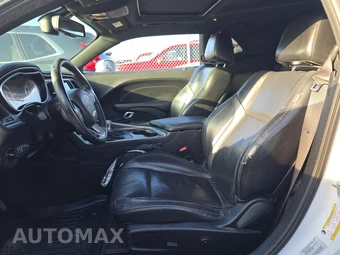 2016 Dodge Challenger SXT Plus – miniatura 7