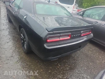 2016 Dodge Challenger SXT Plus – miniatura 6