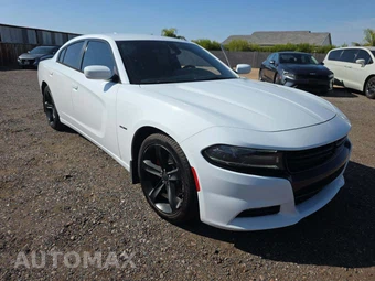 2016 Dodge Charger R/T – miniatura 4