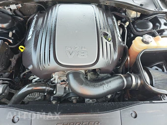 2016 Dodge Charger R/T – miniatura 15